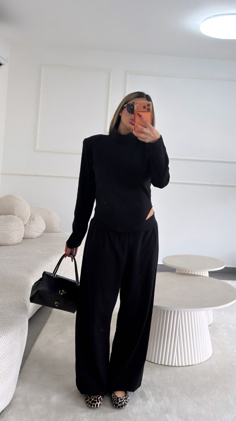 חליפת רימון שחורה