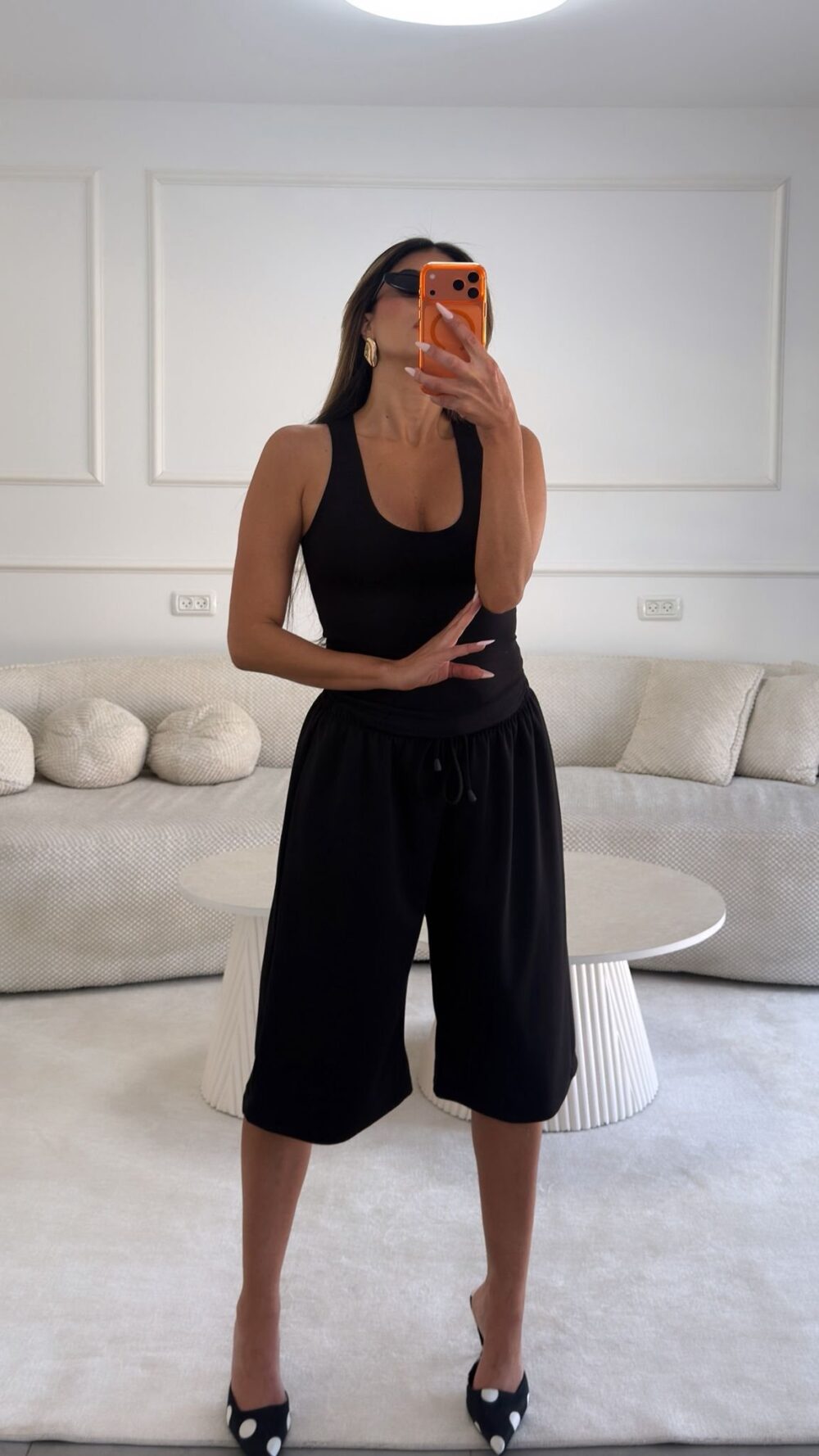 חליפת מאי שחורה