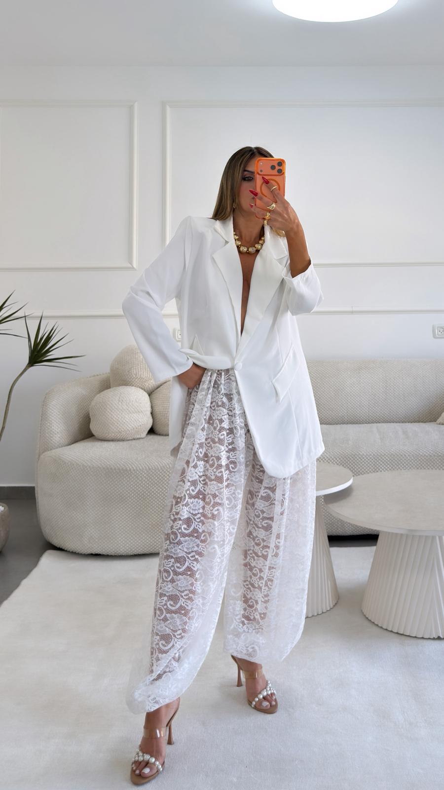 קולקציה לבנה